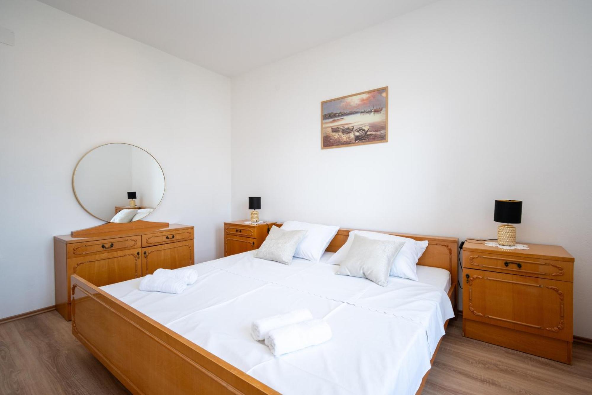Apartments With A Parking Space Pag - 15765 パグ 部屋 写真