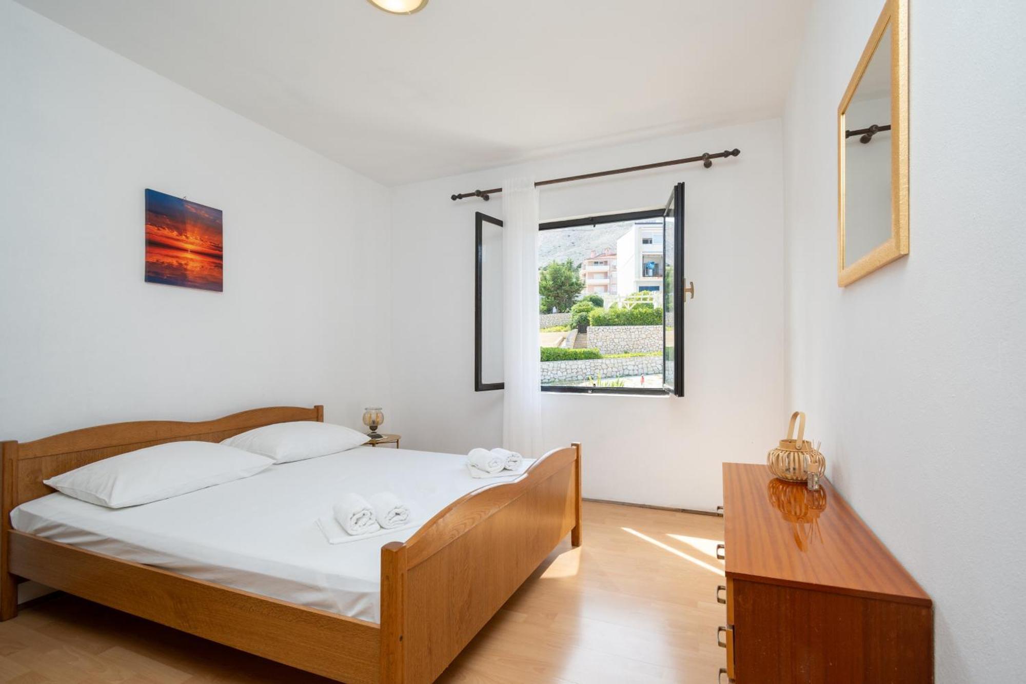 Apartments With A Parking Space Pag - 15765 パグ エクステリア 写真