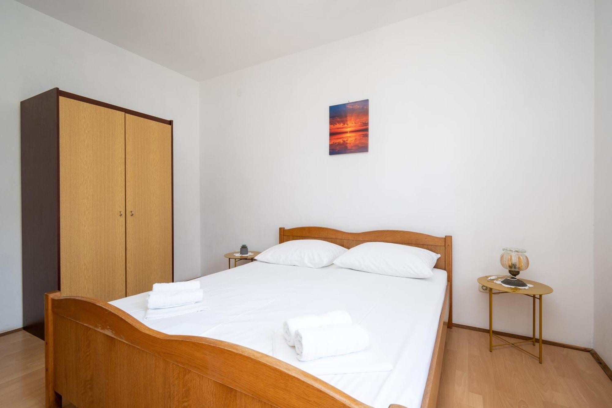 Apartments With A Parking Space Pag - 15765 パグ 部屋 写真