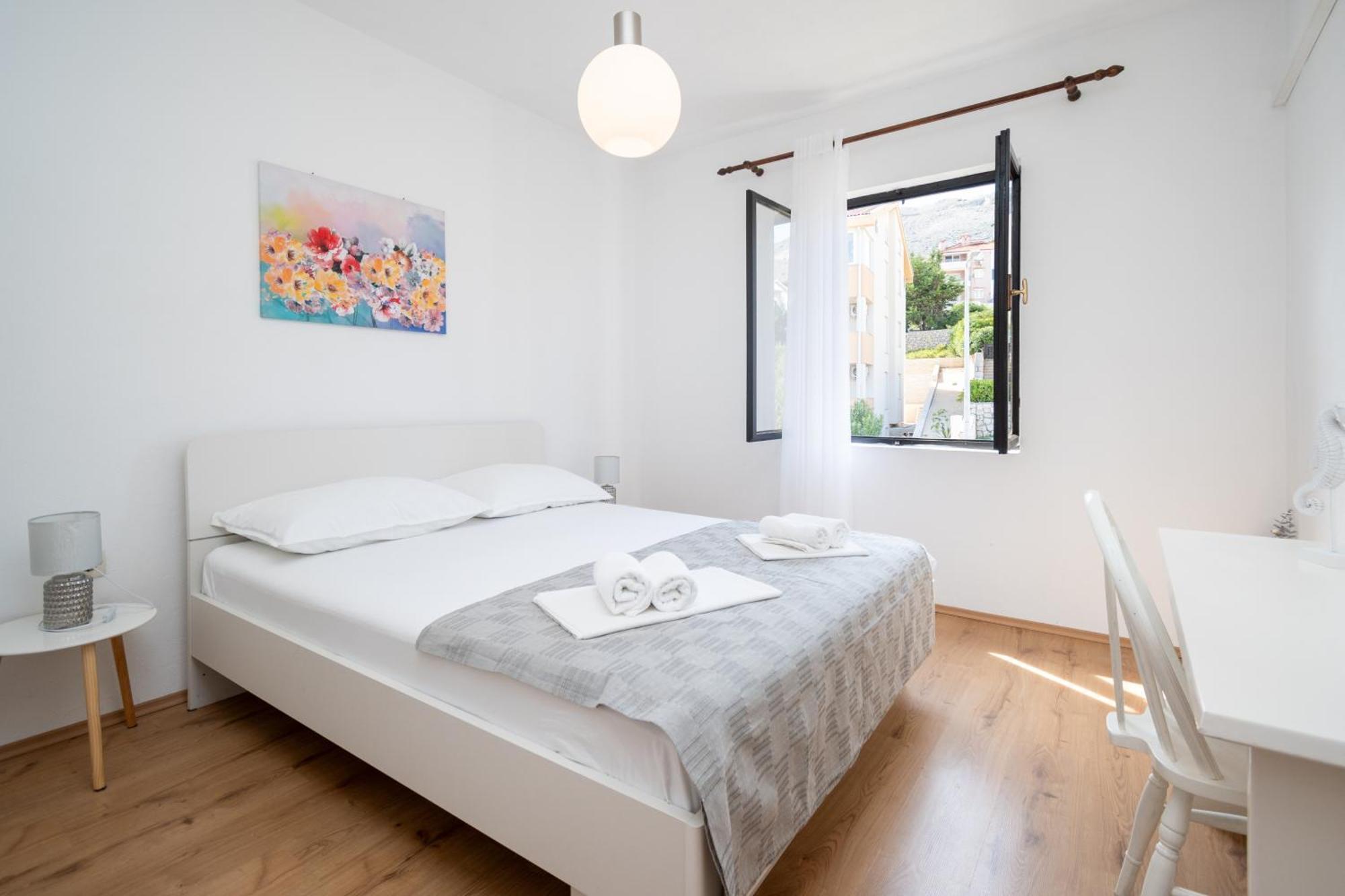 Apartments With A Parking Space Pag - 15765 パグ エクステリア 写真